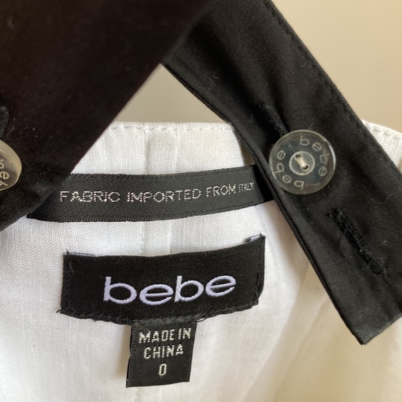 White sundress with black embellishments - Picture 4 of 4